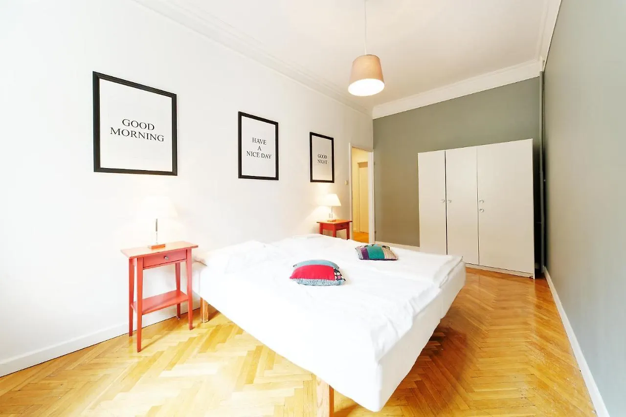 Old Town Kanonia Apartments Warsaw